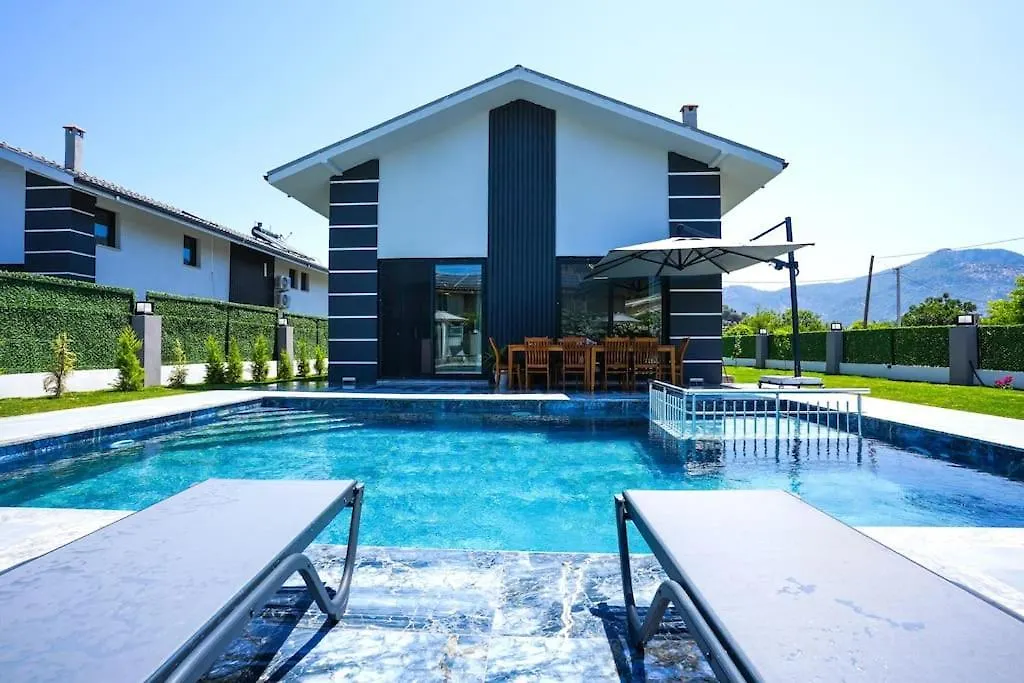 Dalyan Villa Alba 0*,